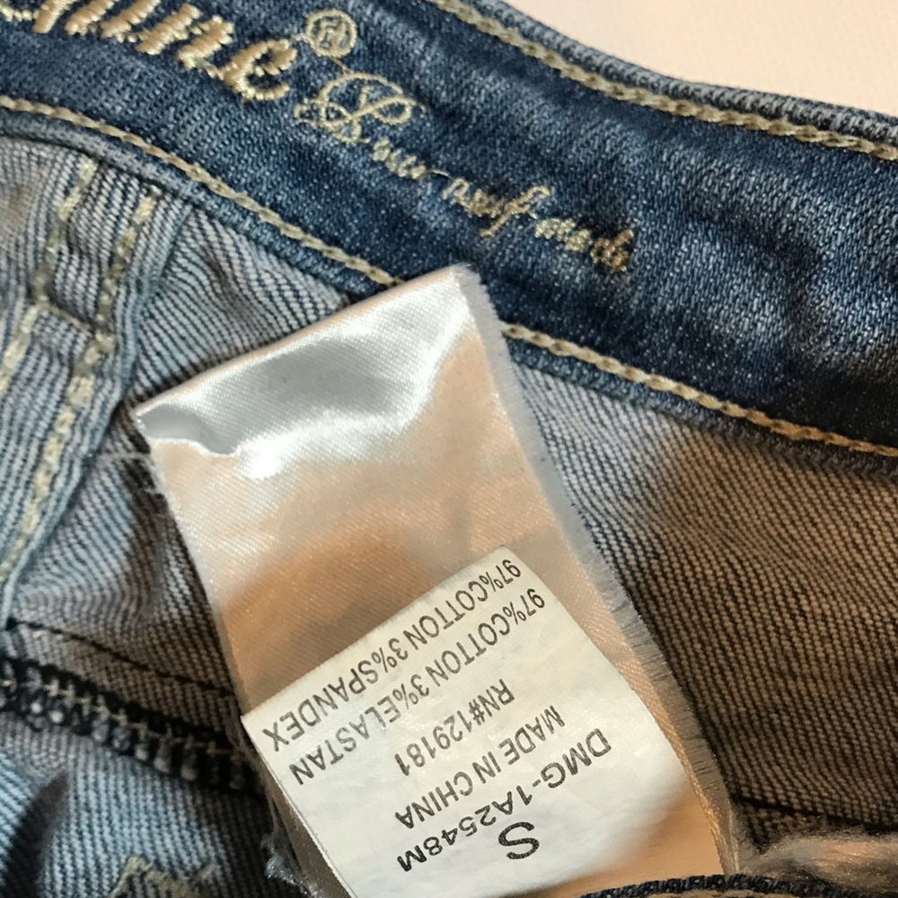 Distressed Shorts - Picture 6 of 17